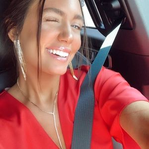 Meet your Posher, Caitlin